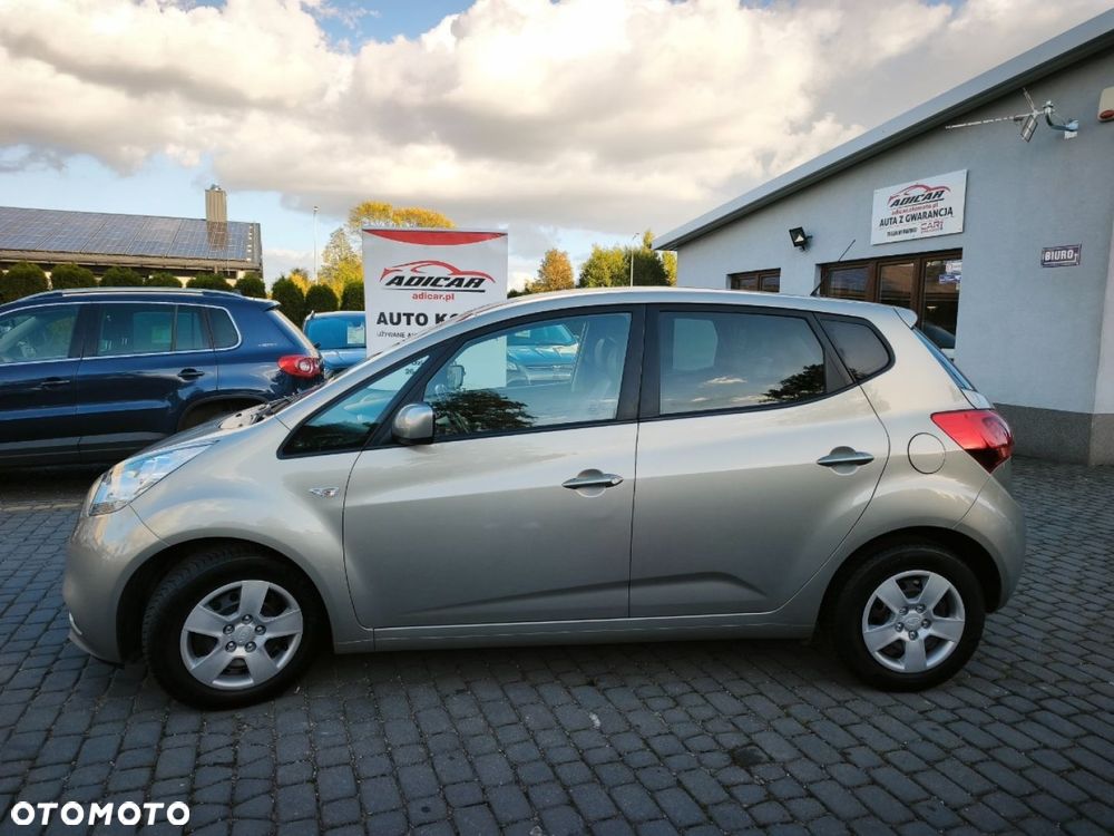 Kia Venga 2016 photo 2