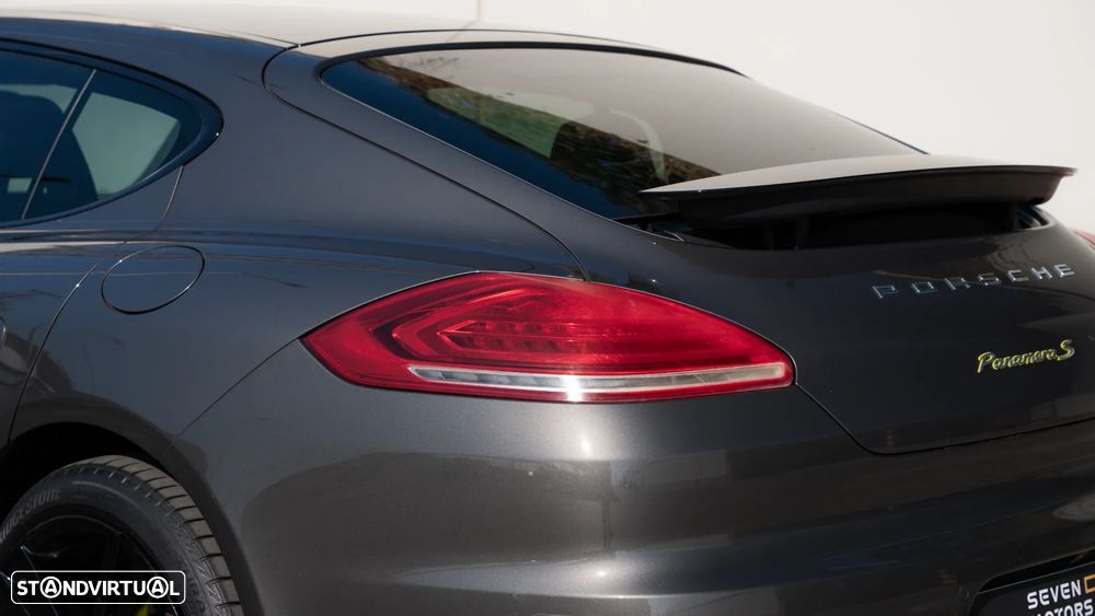 Porsche Panamera S Hybrid - 15