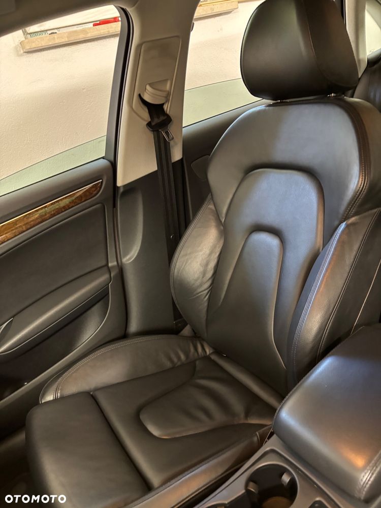 Audi A4 Limousine - 8