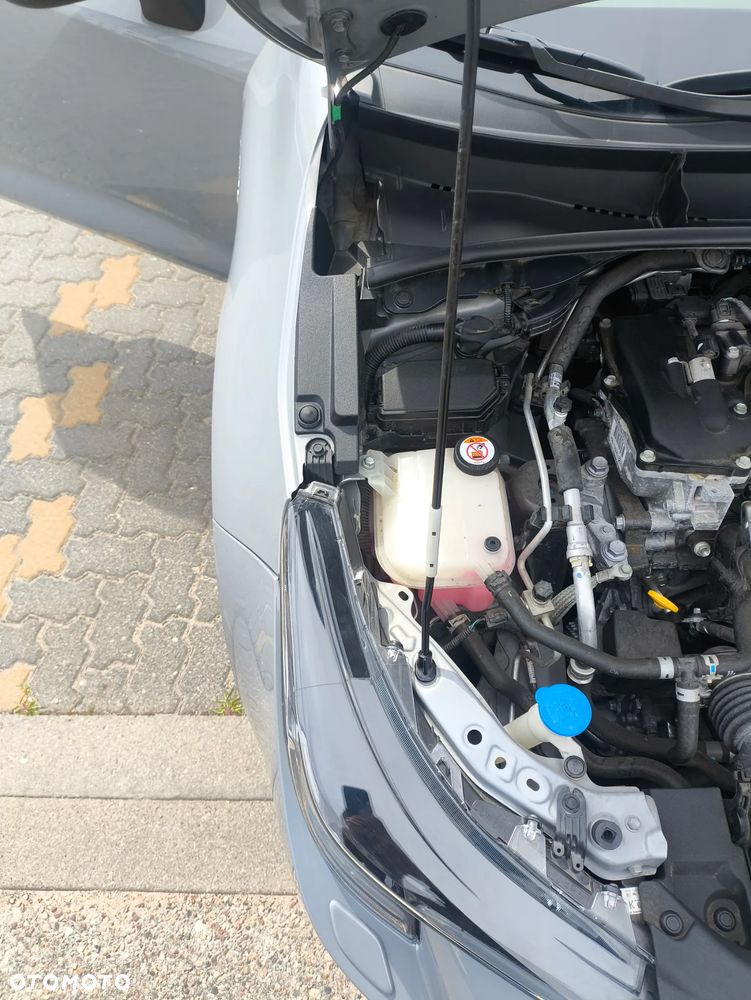 Toyota Corolla 1.8 Hybrid Comfort - 34