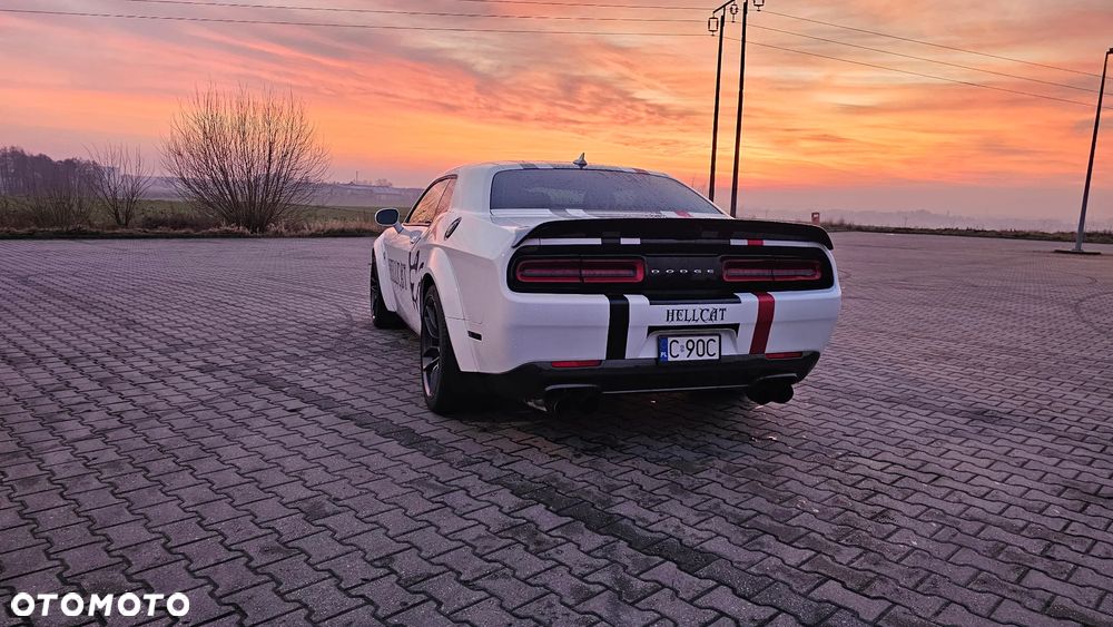 Dodge Challenger 6.2 Hellcat Widebody - 7