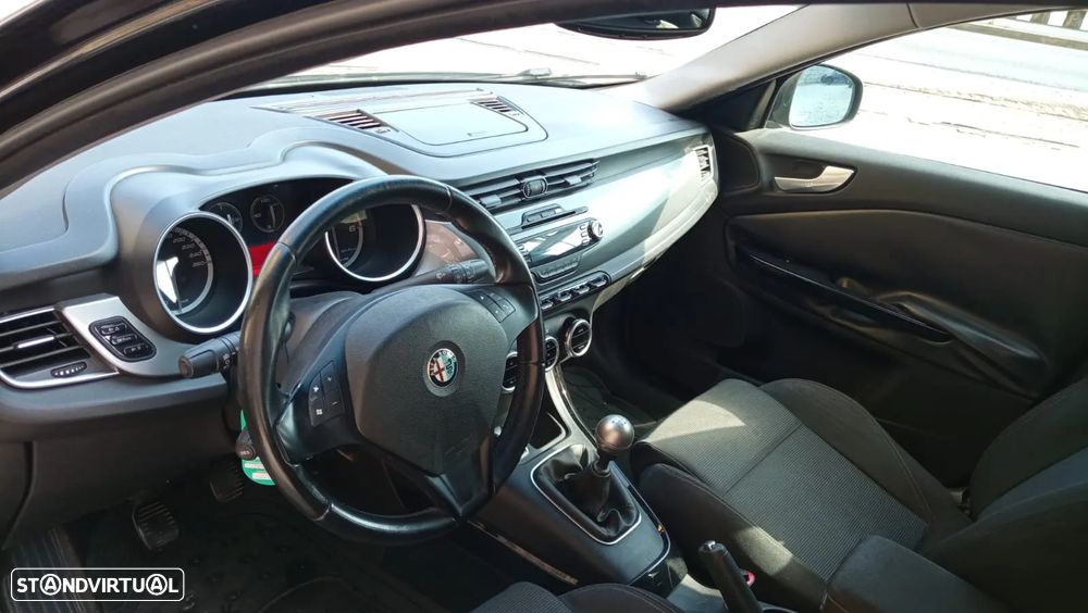 Alfa Romeo Giulietta - 10
