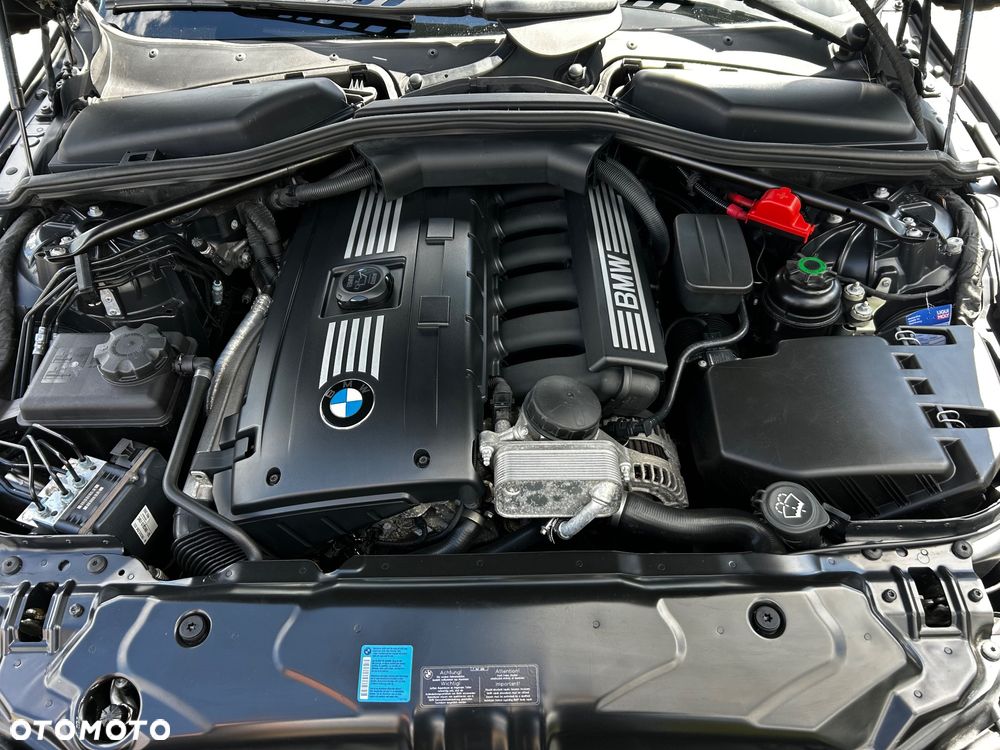 BMW Seria 5 523i Edition Lifestyle - 14