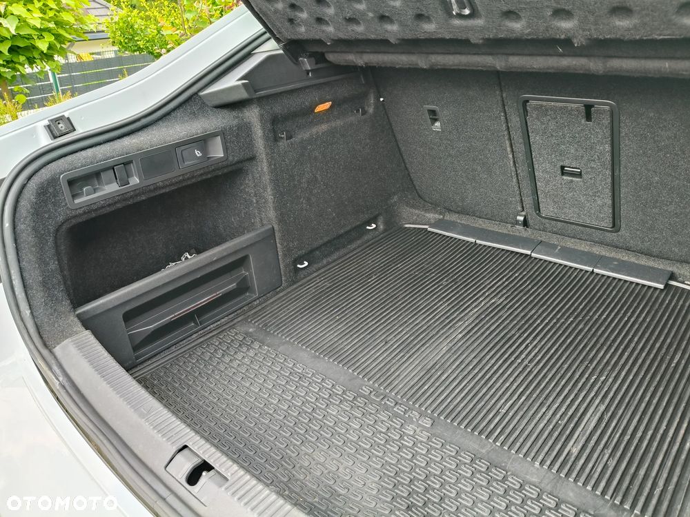 Skoda Superb 2.0 TDI Ambition DSG - 24