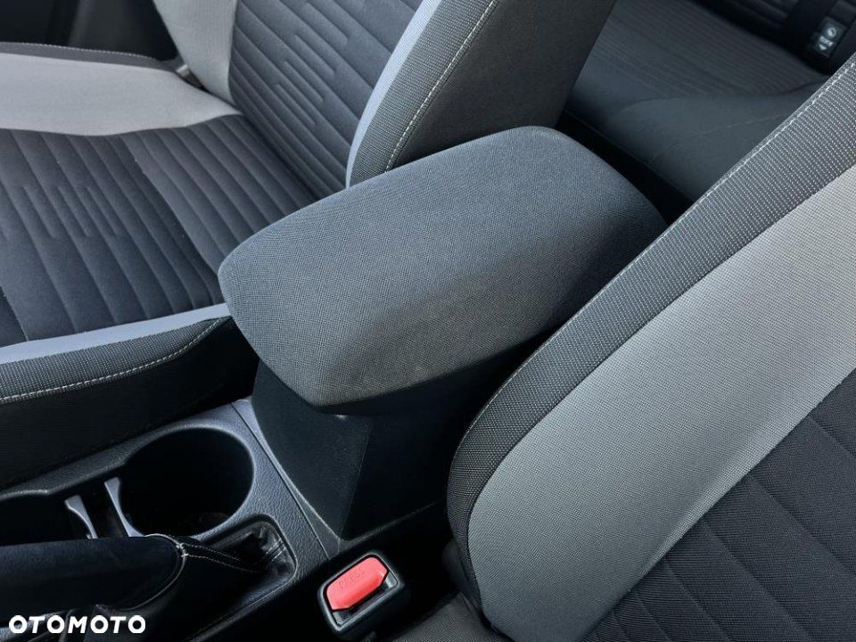 Toyota Auris - 19