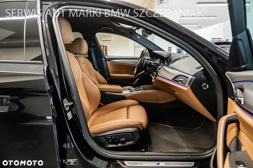 BMW Seria 5 530d xDrive M Sport sport - 31