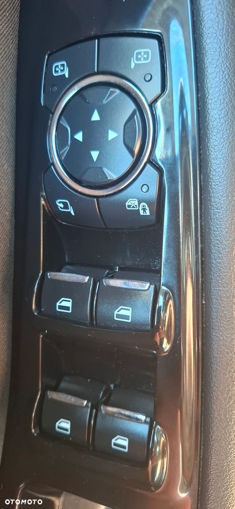 Ford S-Max 1.5 EcoBoost Titanium - 24