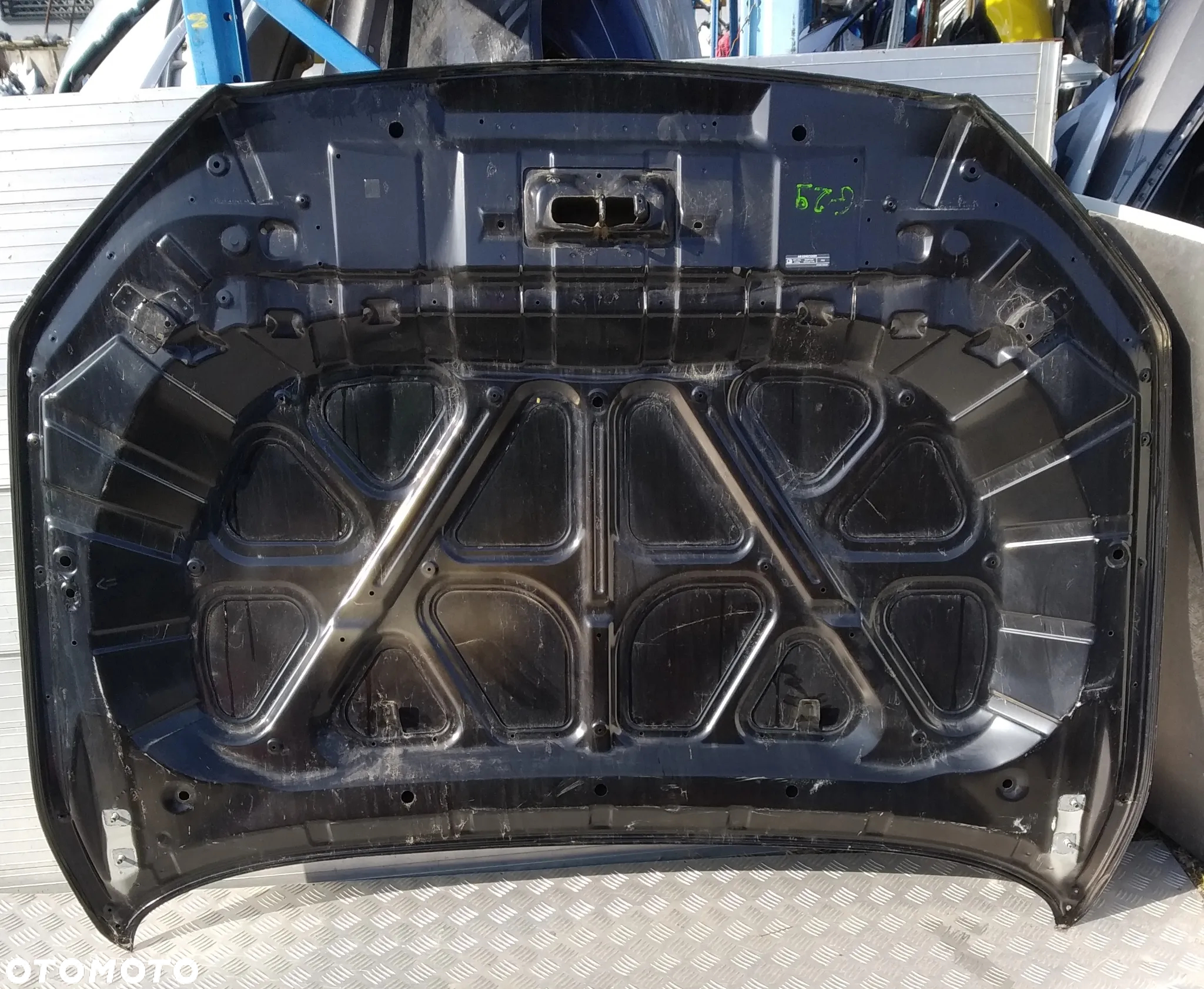 C162/D657/D918/G29 MASKA NISSAN NAVARA NP200 IV 2017 - 12