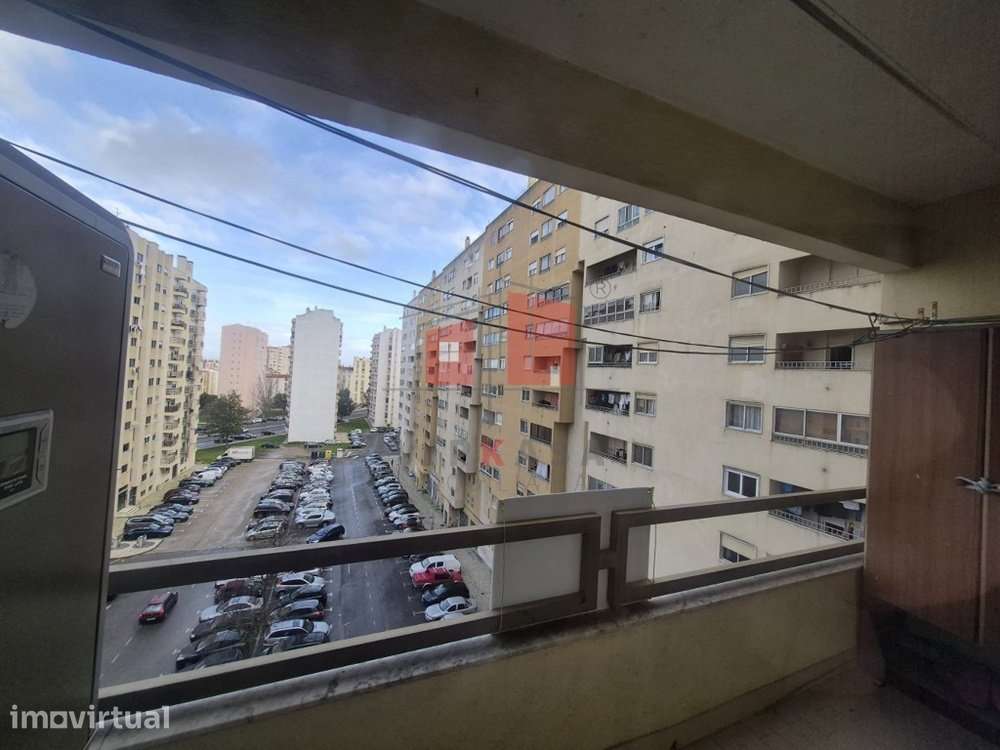 Apartamento T3 no Carregado - Estado atual - Grande imagem: 3/34