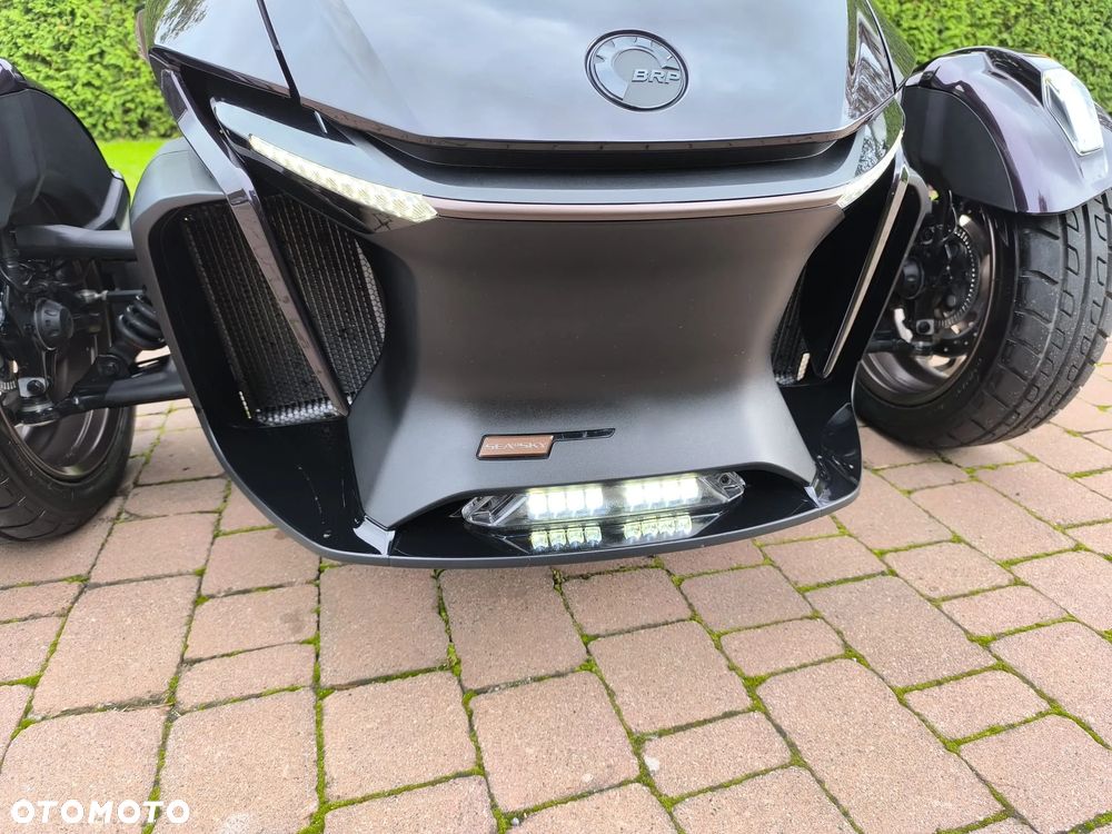 Can-Am Spyder - 9