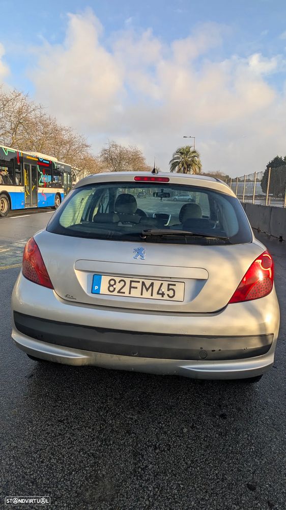 Peugeot 207 1.4 16V Open - 4