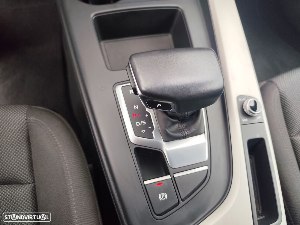 Audi A4 Avant 30 TDI S tronic - 18