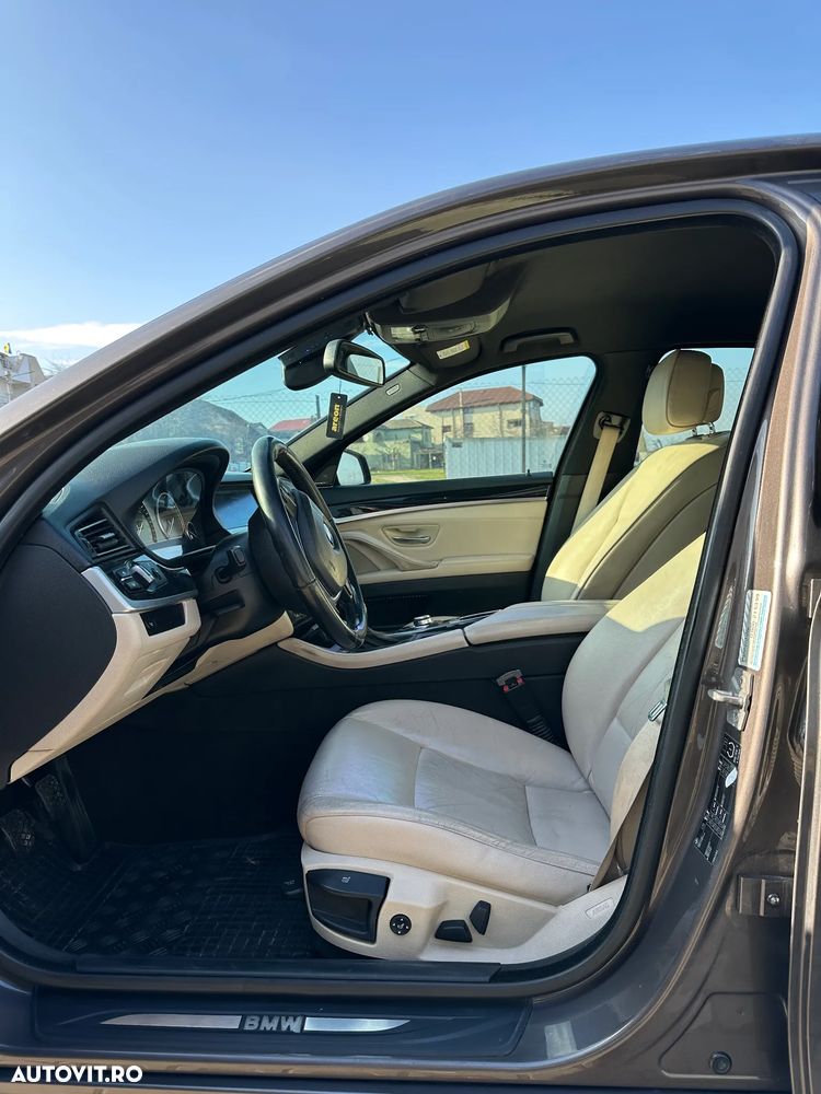 BMW Seria 5 520d Efficient Dynamics Edition - 12