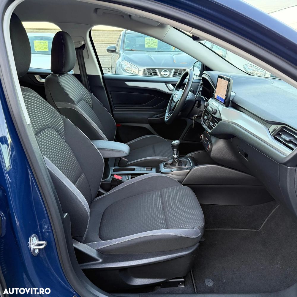 Ford Focus 1.0 EcoBoost Connected - 11