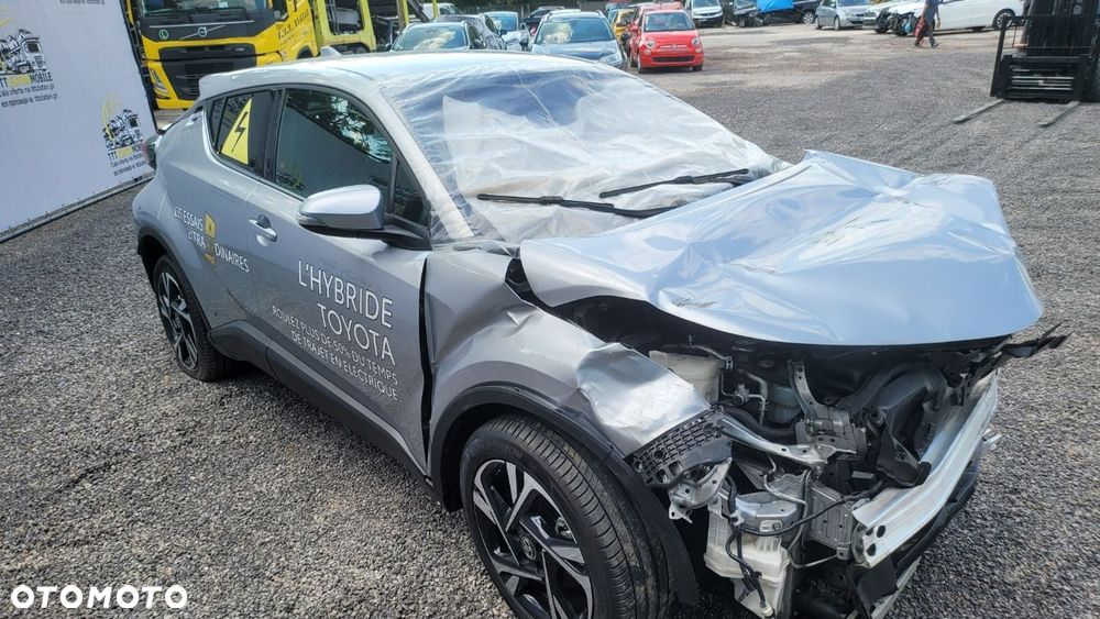 Toyota C-HR - 12