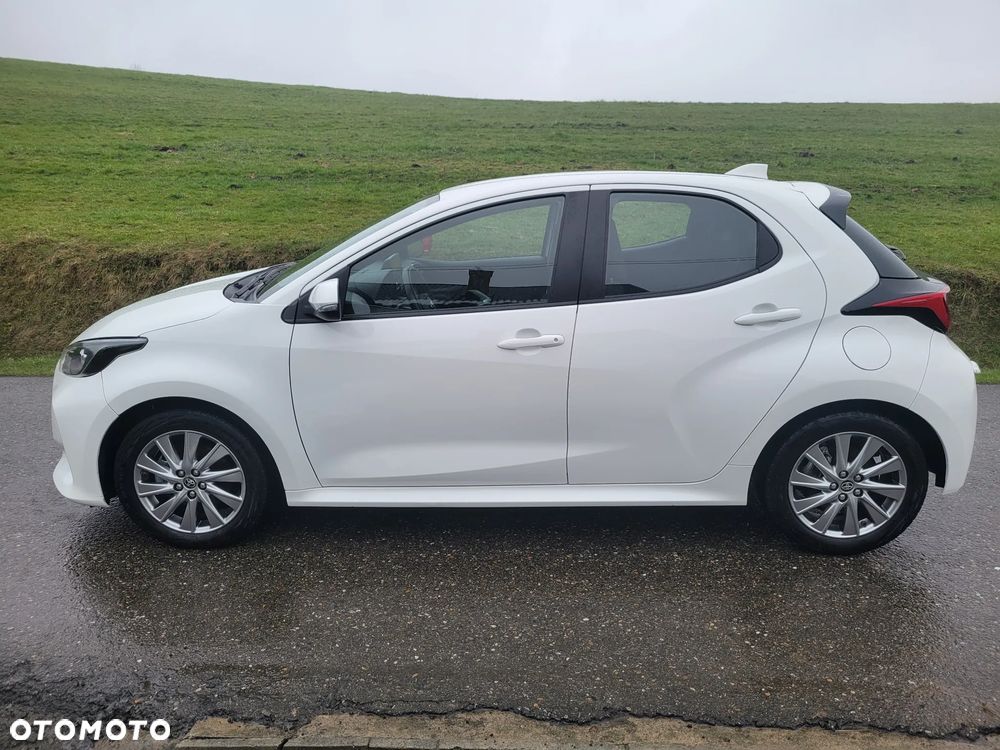 Toyota Yaris - 12