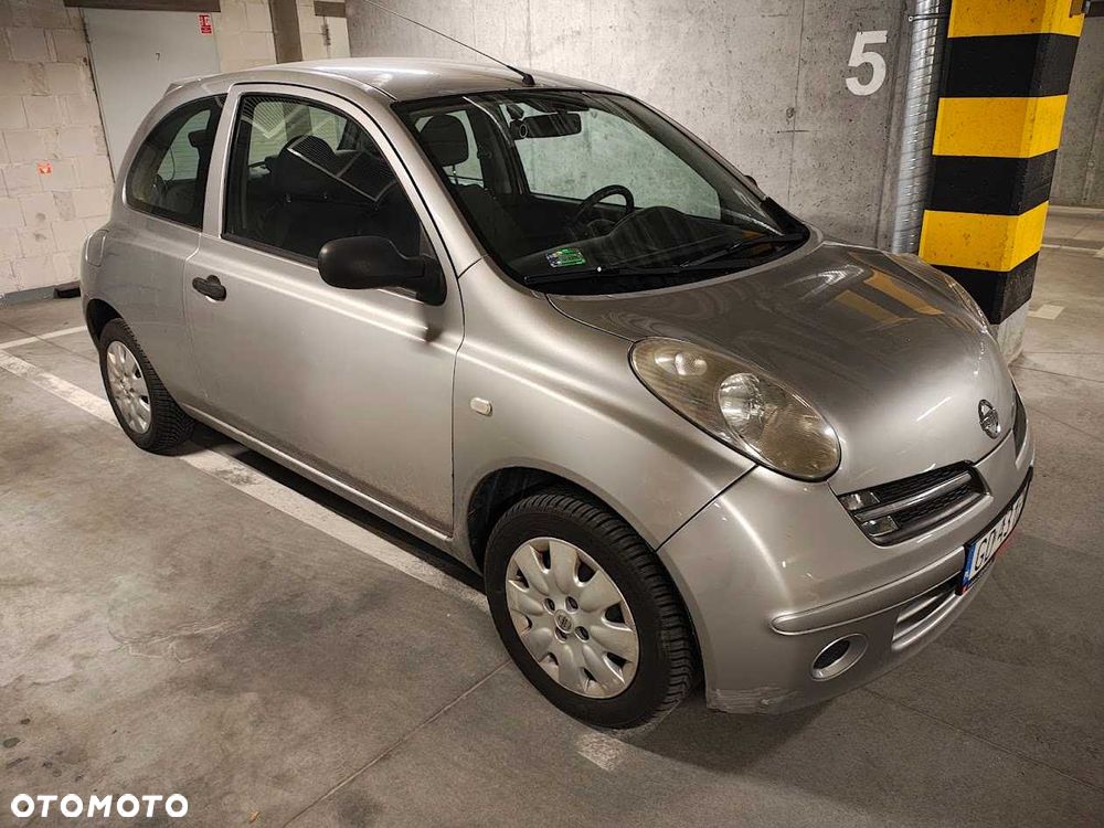Nissan Micra - 1