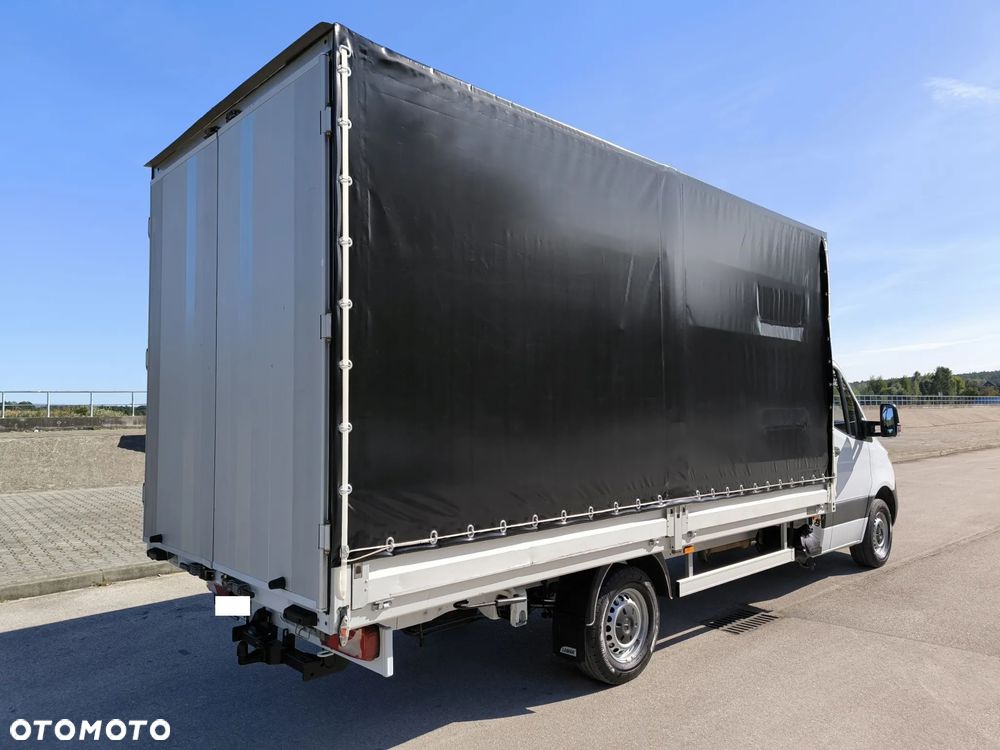 Mercedes-Benz Sprinter - 9