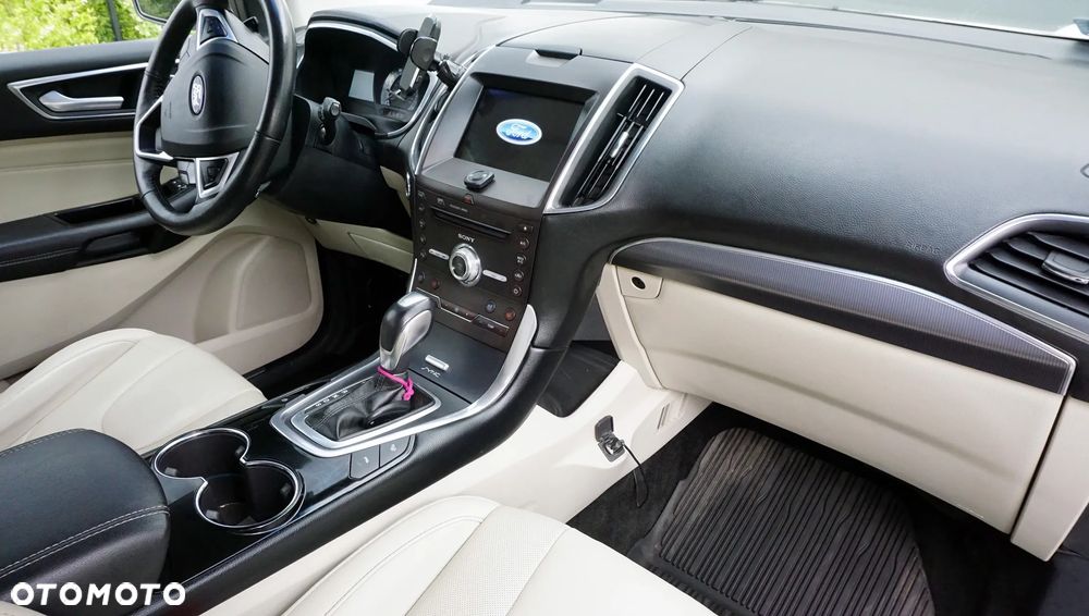 Ford Edge - 12