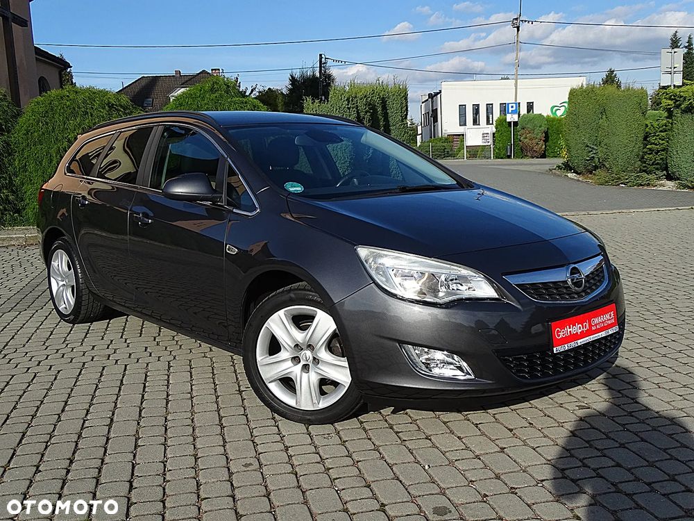 Opel Astra 1.4 Turbo Cosmo - 25
