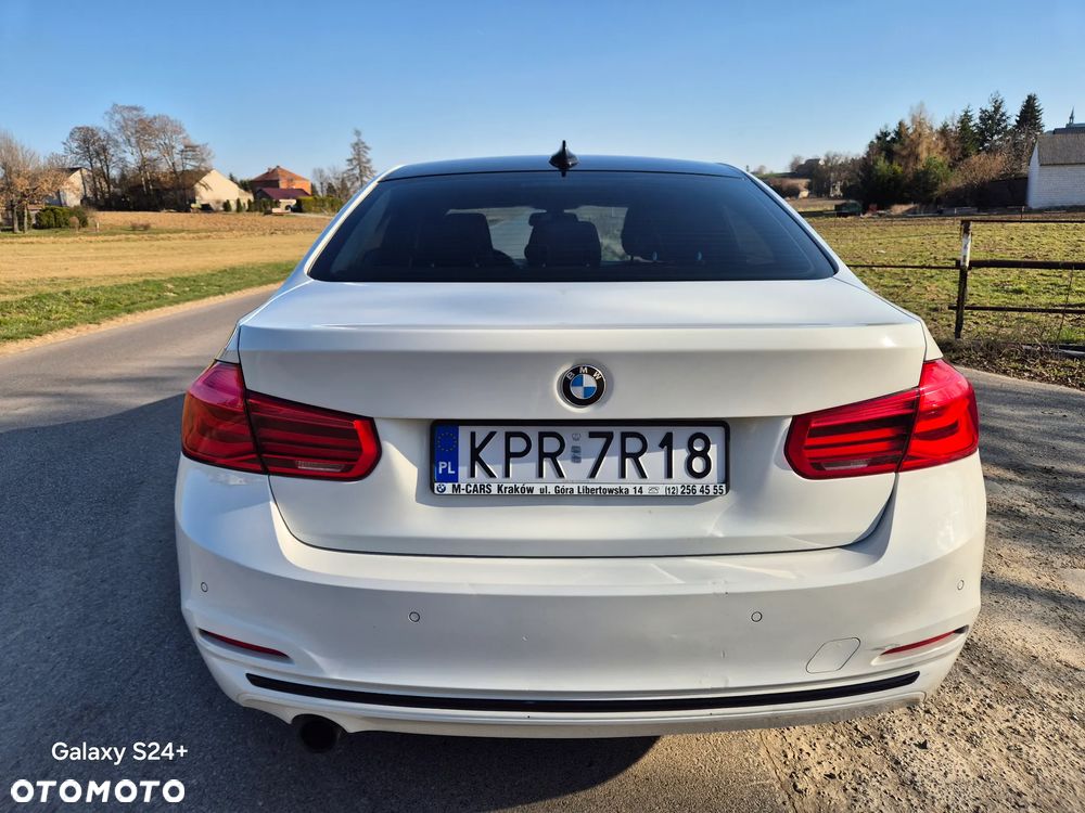 BMW Seria 3 318i Sport Line - 25