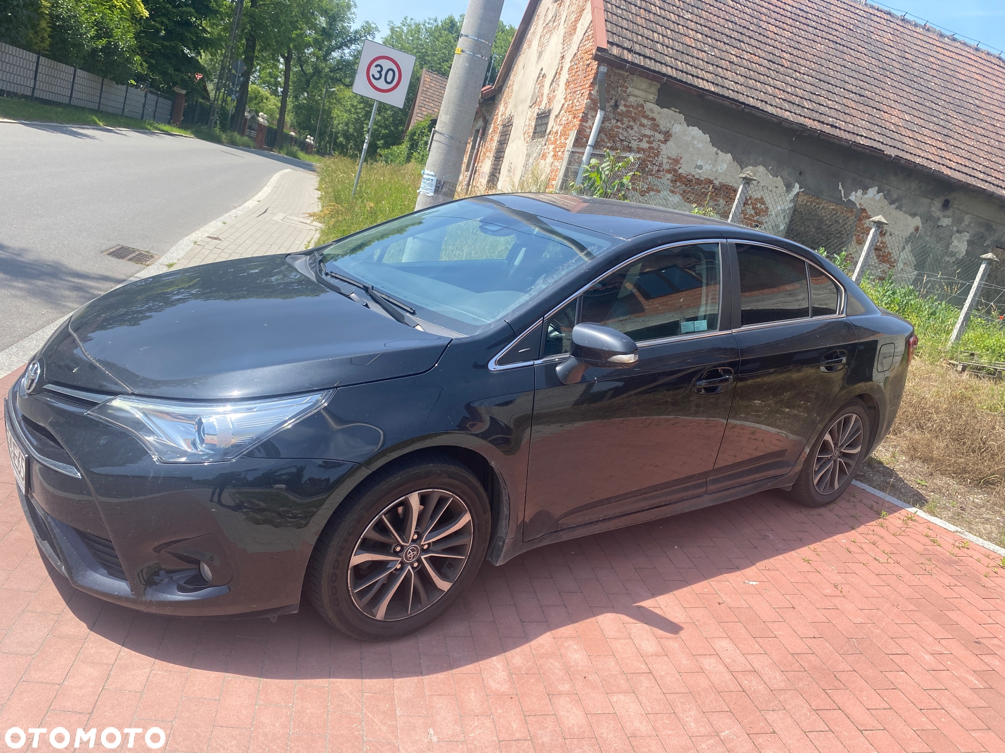 Toyota Avensis 1.8 Premium - 2