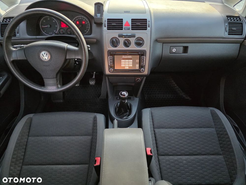 Volkswagen Touran 2.0 TDI DPF Comfortline - 10