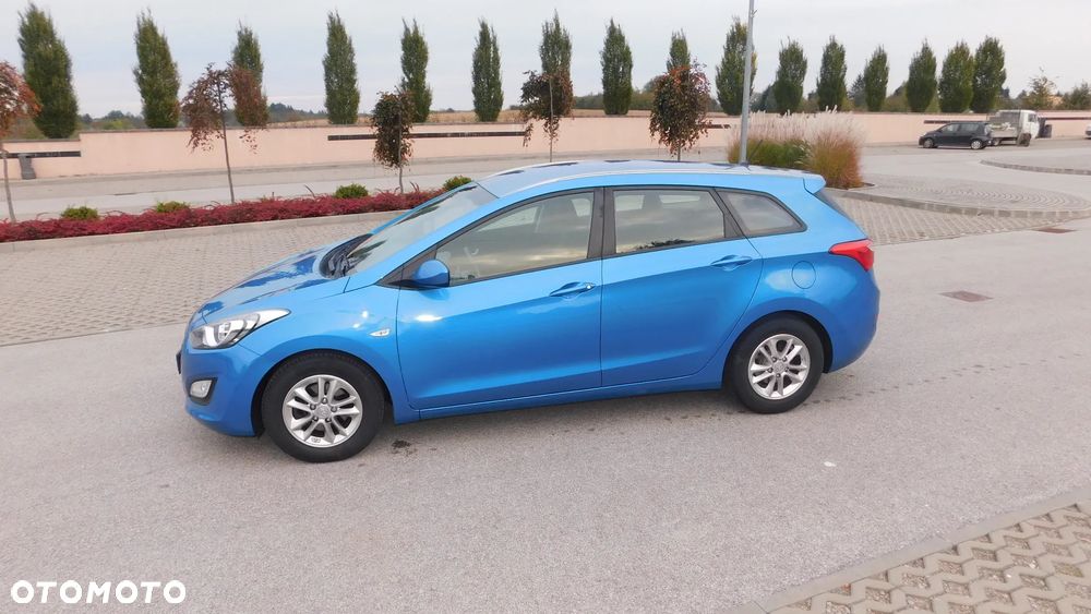 Hyundai i30 1.6 Comfort - 12