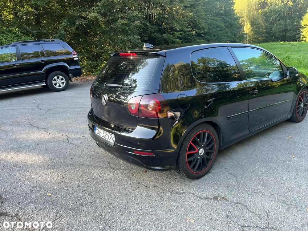 Volkswagen Golf V 2.0 TDI DPF GT Sport - 8