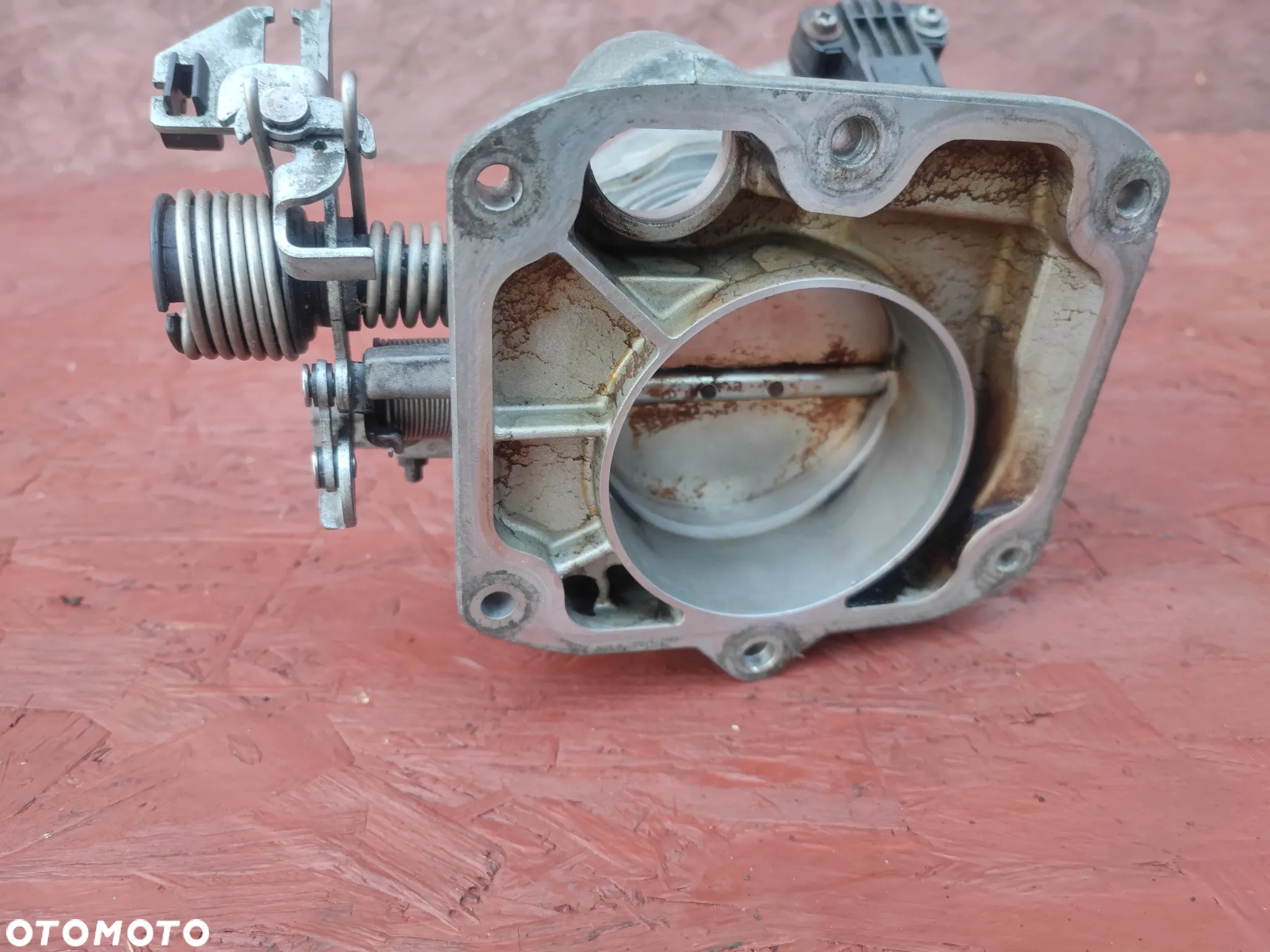 BMW E38, E39, E31, E34 ORYGINALNA PRZEPUSTNICA + PRZEPUSTNICA ASC DO GAMY SILNIKÓW M62B3.5 / M62B4.0 / M62B4.4 V8 O NR. 1 741 671 / 1 747 764 OEM - 3