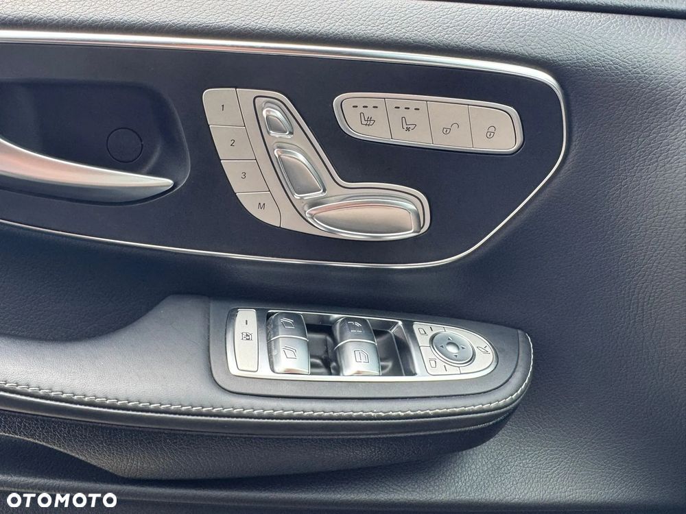 Mercedes-Benz Klasa V 300 d 4-Matic Avantgarde 9G-Tronic (ekstra d³) - 27