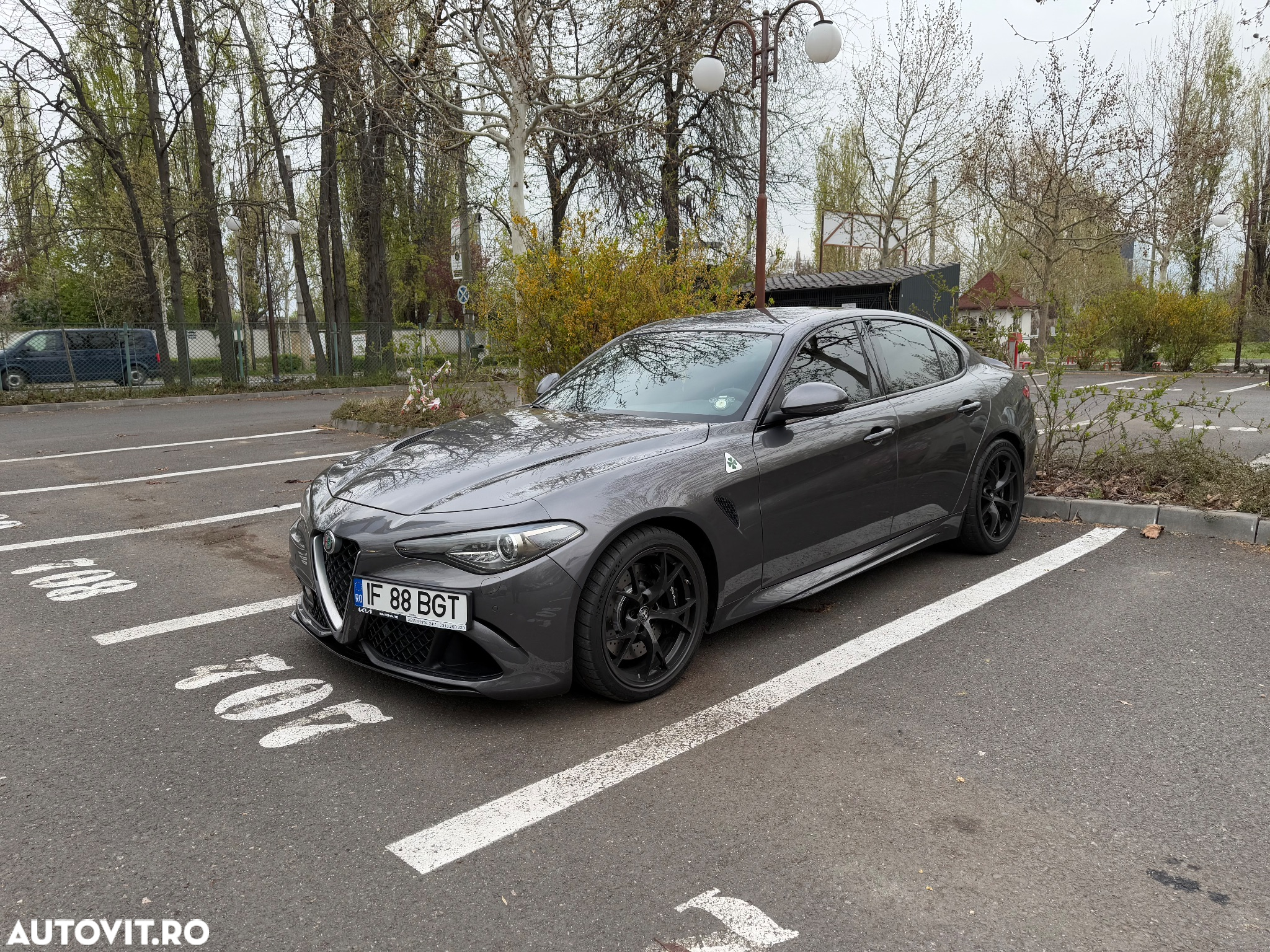Alfa Romeo Giulia 2.9 Turbo RWD AT8 Quadrifoglio - 11