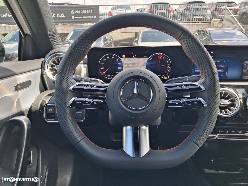 Mercedes-Benz A 250 - 24