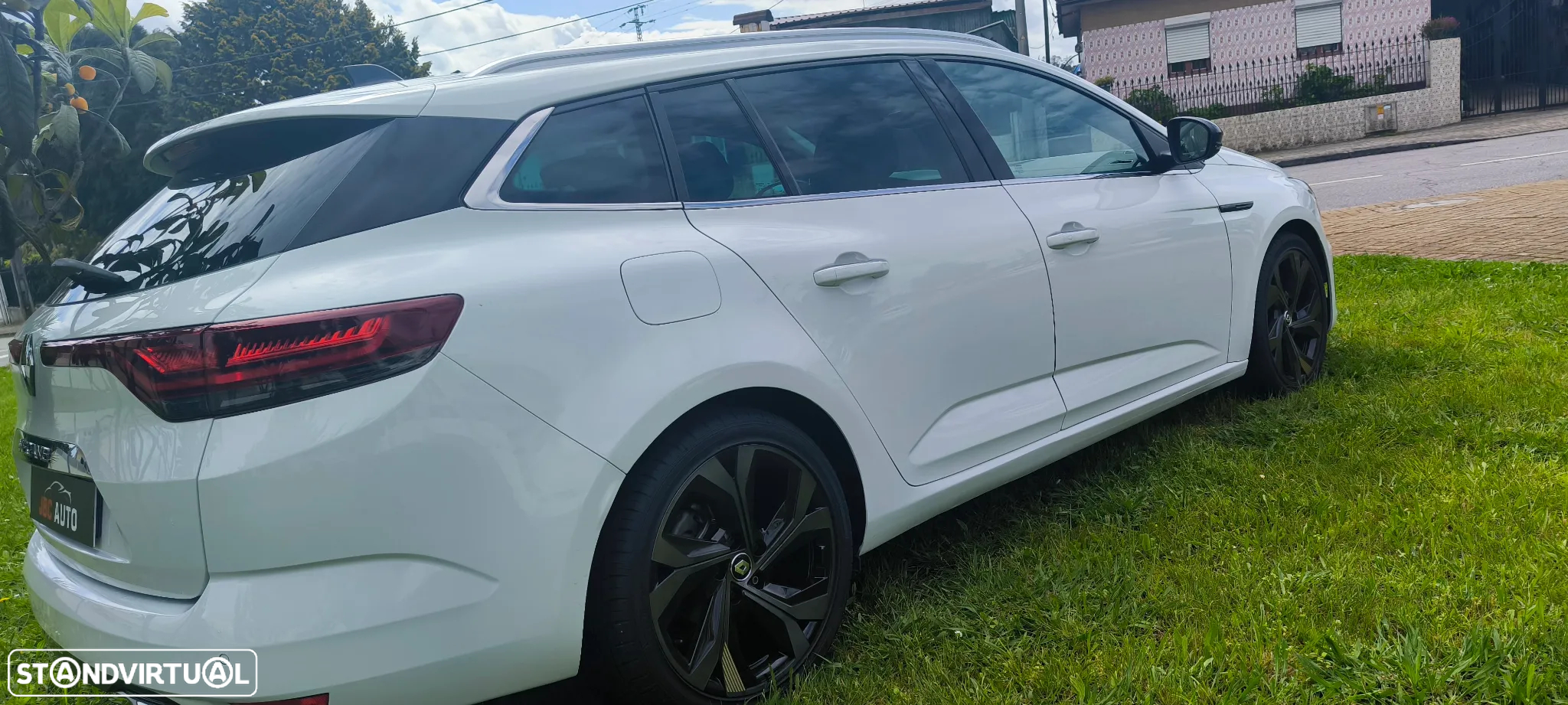 Renault Mégane Sport Tourer BLUE dCi 115 EDC TECHNO - 9