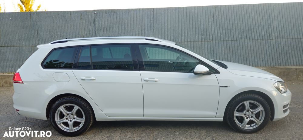 Volkswagen Golf 1.6 TDI BlueMotion Technology Lounge - 8