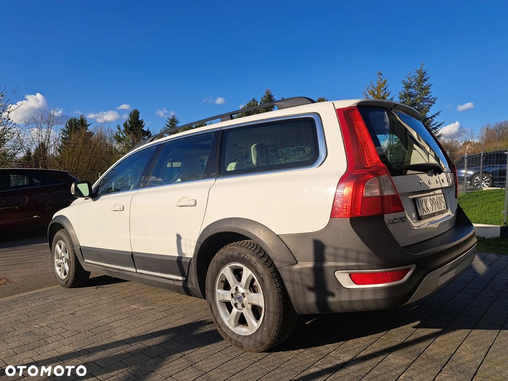 Volvo XC 70 - 8
