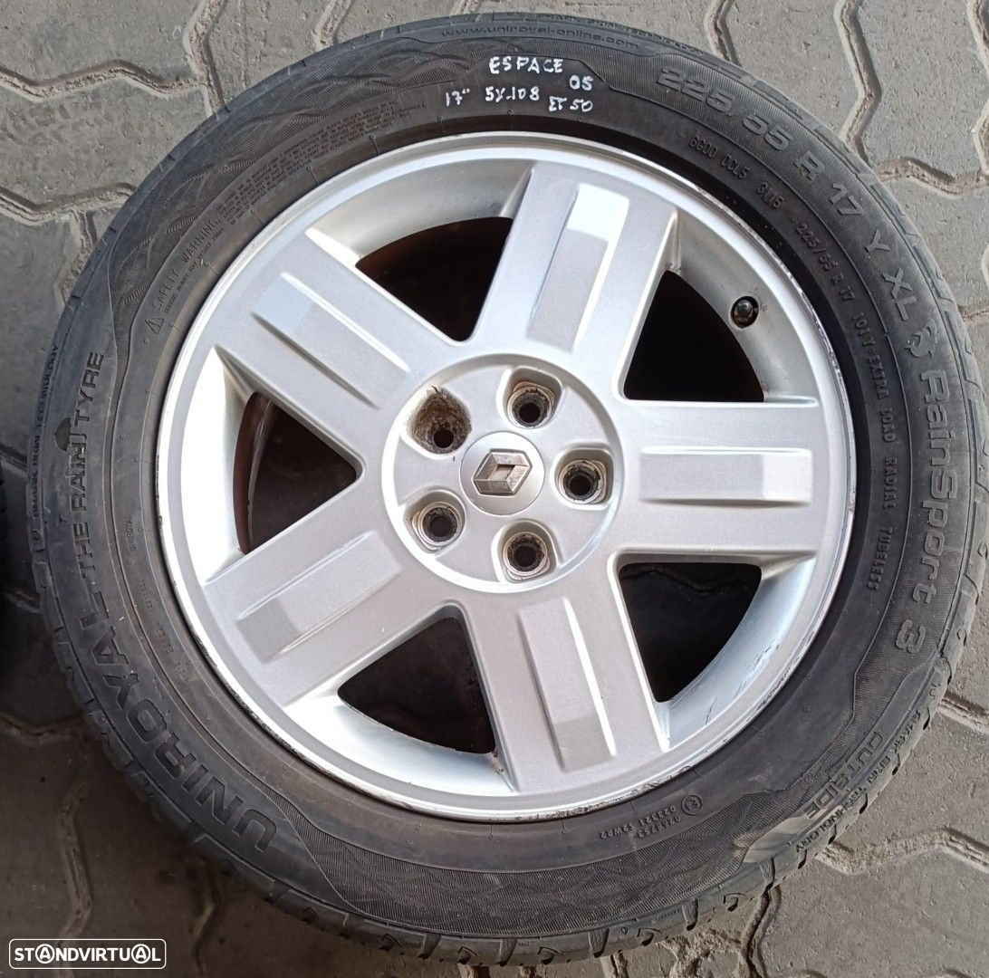 Jantes Renault R17 com pneus 225/55 furação 5x108 ET50 - 5