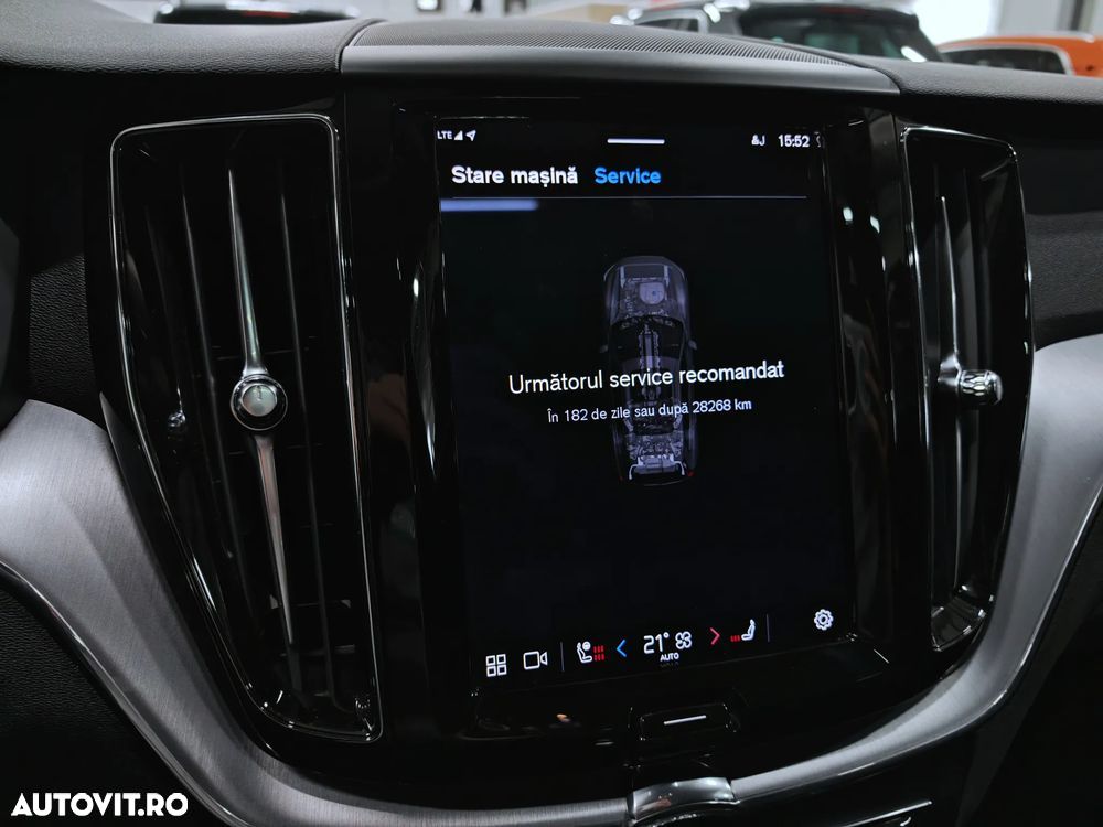 Volvo XC 60 T6 AWD Recharge Geartronic Inscription - 17