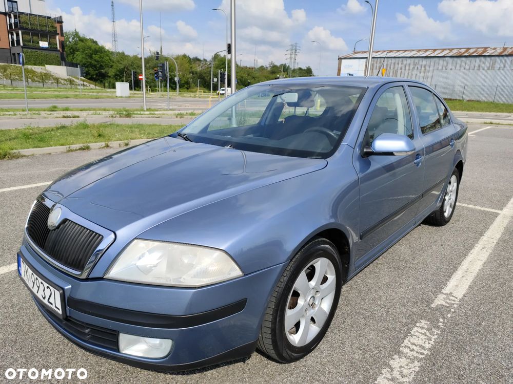 Skoda Octavia 1.6 Elegance - 2