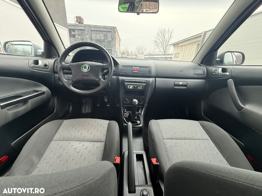 Skoda Octavia 1.6 - 9