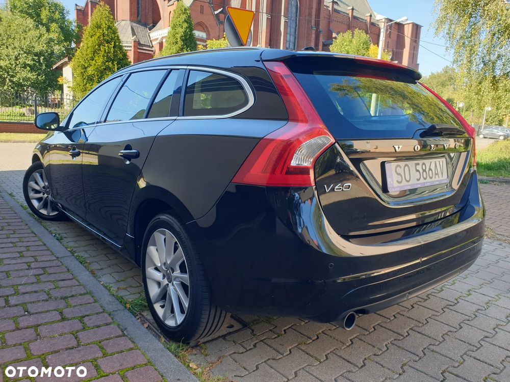 Volvo V60 D3 Geartronic Summum - 18