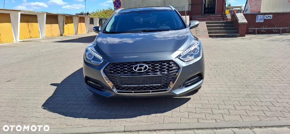 Hyundai i40 Kombi blue 1.6 CRDi Space Plus - 2