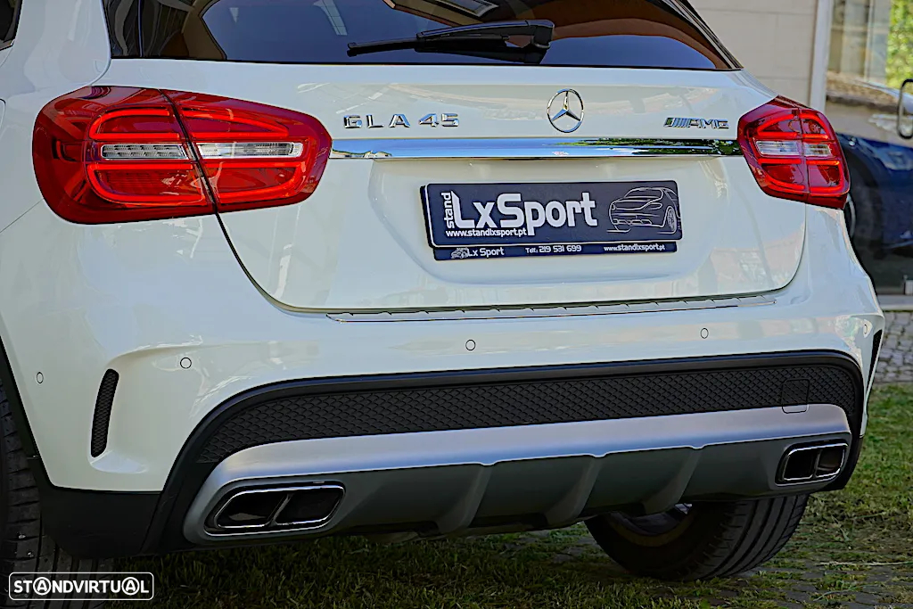 Mercedes-Benz GLA 45 AMG 4-Matic - 14