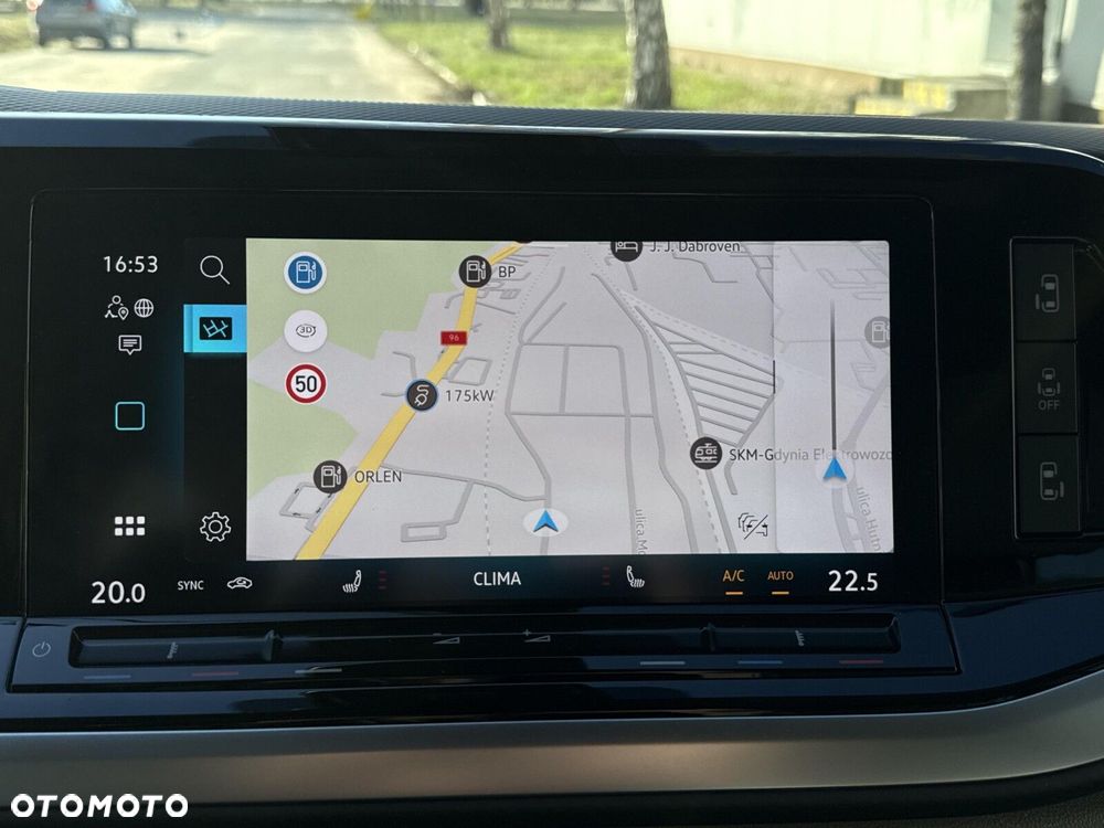 Volkswagen Multivan - 37