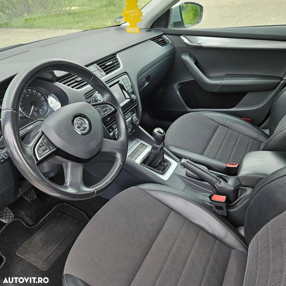Skoda Octavia 1.2 TSI Ambition - 6
