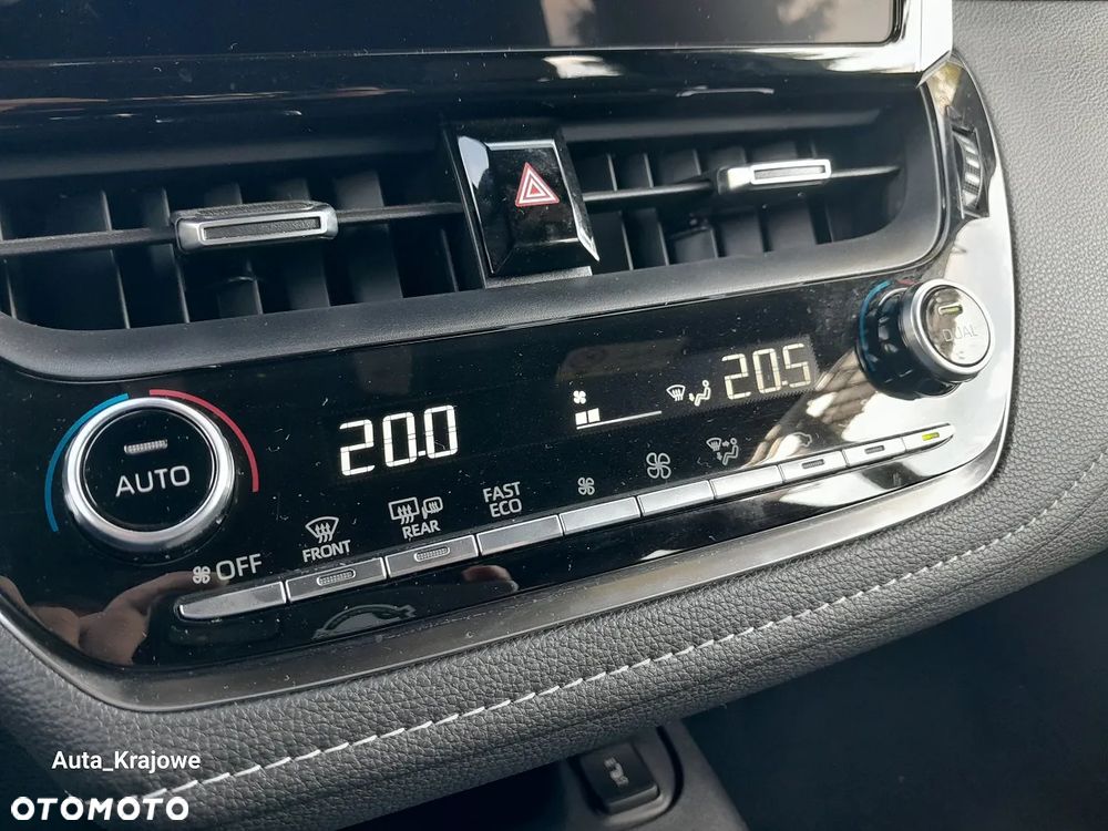 Toyota Corolla 2.0 Hybrid Style - 22