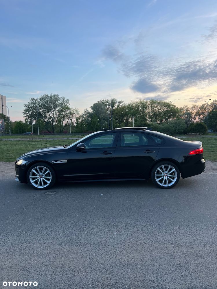 Jaguar XF 20d AWD R-Sport - 3