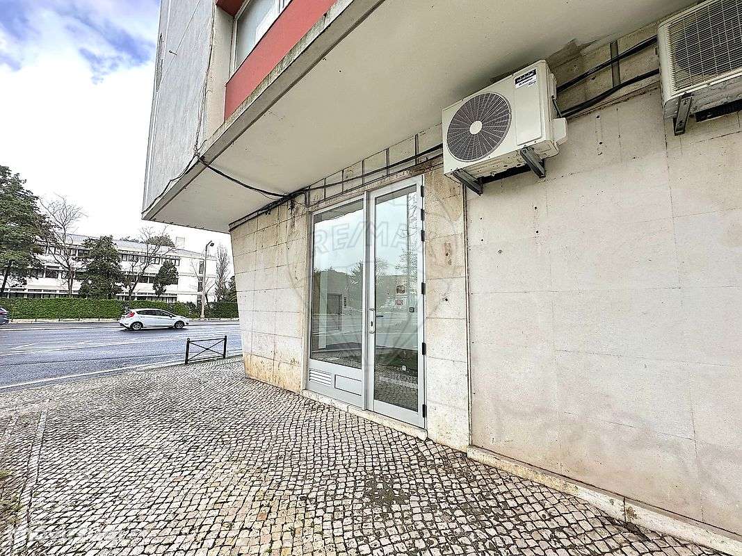 Loja  para arrendamento - Grande imagem: 4/12