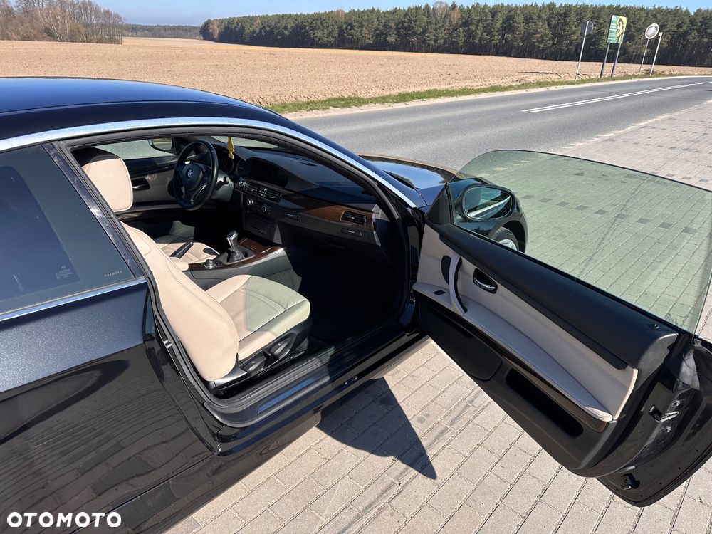 BMW Seria 3 320d - 11