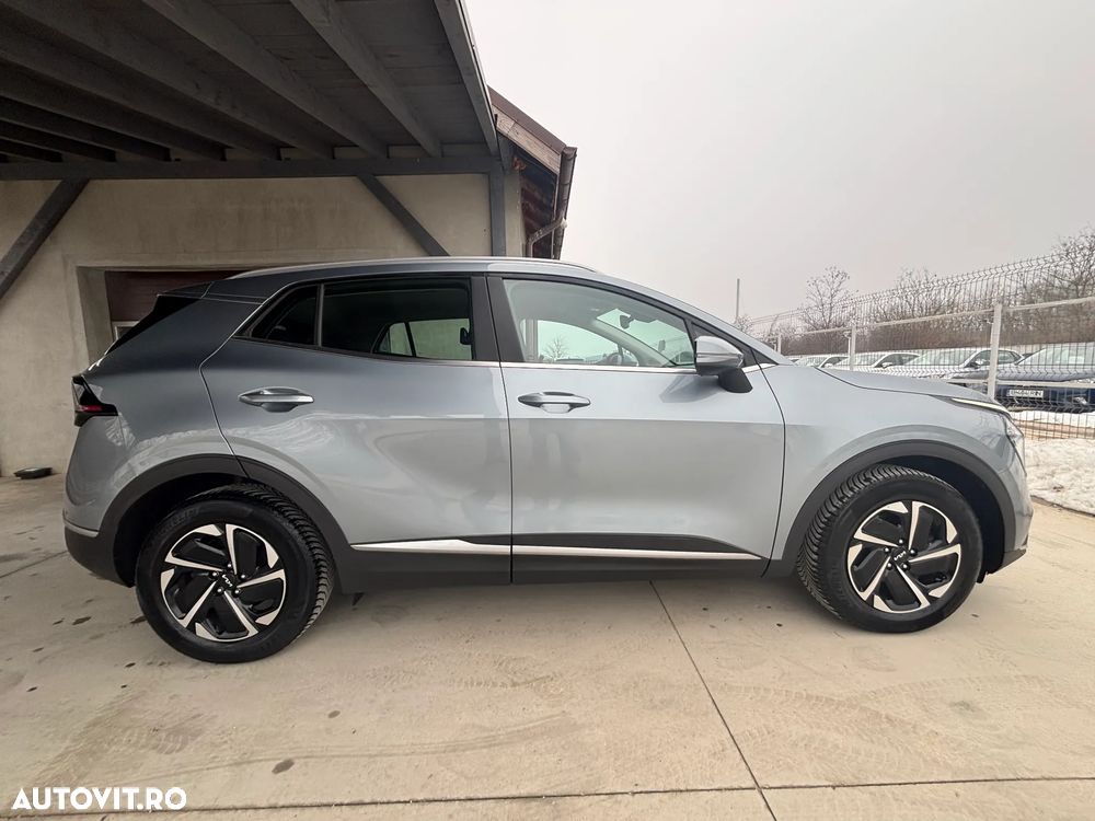 Kia Sportage 1.6 T-GDI HEV 6AT 4x2 Style - 6